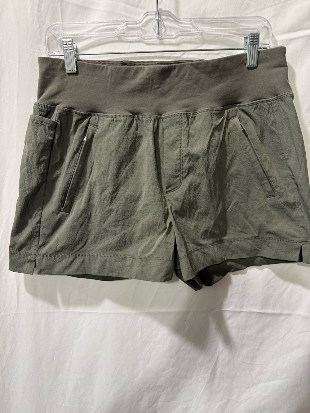 Athleta Olive Performance Stretch Waist Shorts
